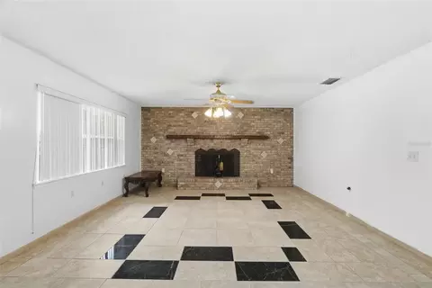 Living - 16229 Shellcracker Rd, Jacksonville, FL 32226 photo 3 of 7