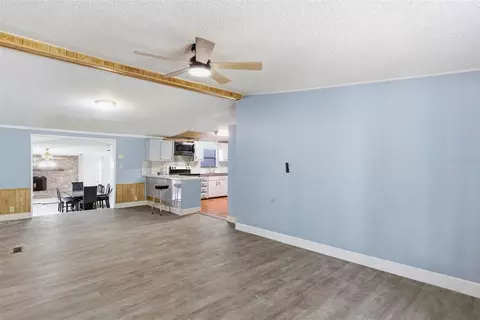 Living - 16229 Shellcracker Rd, Jacksonville, FL 32226 photo 6 of 7