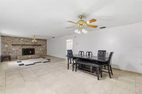 Living - 16229 Shellcracker Rd, Jacksonville, FL 32226 photo 2 of 7