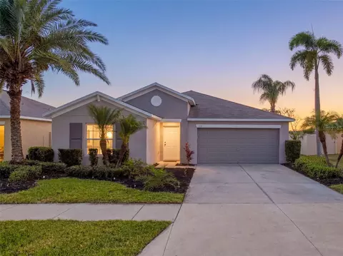 1801 Broad Winged Hawk Dr, Ruskin, FL 33570