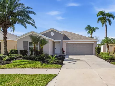 1801 Broad Winged Hawk Dr, Ruskin, FL 33570