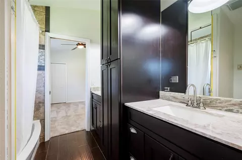 Bath - 8115 Montock Ct, Trinity, FL 34655 photo 4 of 5