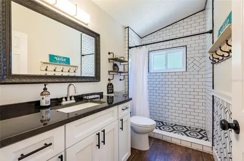 Bath - 8115 Montock Ct, Trinity, FL 34655 photo 3 of 5