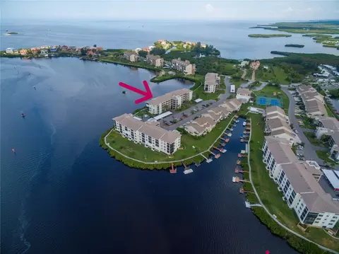 8211 Brent St #843, Port Richey, FL 34668