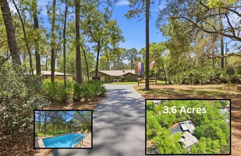 9032 Birmingham Ave, Weeki Wachee, FL 34613