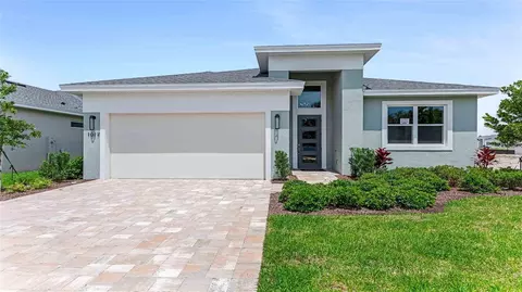 1017 Liliana Dr, Deland, FL 32724