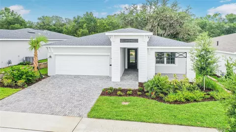 948 Club Cresswind Dr, Lady Lake, FL 32159