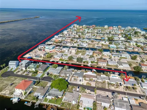 13617 Jennita Dr, Hudson, FL 34667