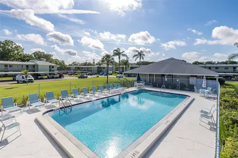 130 Nancy Dr #66, Oldsmar, FL 34677
