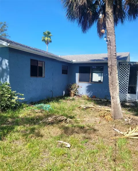 Exterior - 4011 Centavo Ct, Hernando Beach, FL 34607 photo 4 of 4