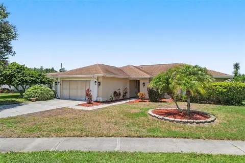 3723 Sarazen Dr, New Port Richey, FL 34655