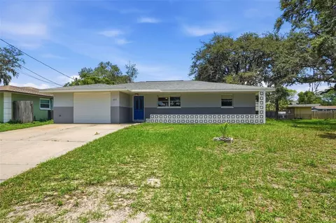 8317 Liman Dr, New Port Richey, FL 34653