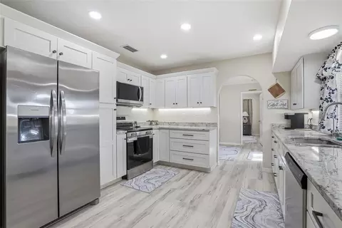 Kitchen - 3332 Gulf Winds Cir, Hernando Beach, FL 34607 photo 6 of 8