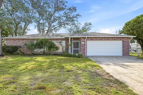 Exterior - 3332 Gulf Winds Cir, Hernando Beach, FL 34607 photo 10 of 10