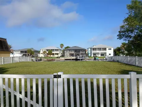 4489 Burmuda Dr, Hernando Beach, FL 34607 photo 4