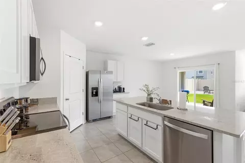 Kitchen - 9014 Forge Breeze Loop, Wesley Chapel, FL 33545 photo 1 of 9