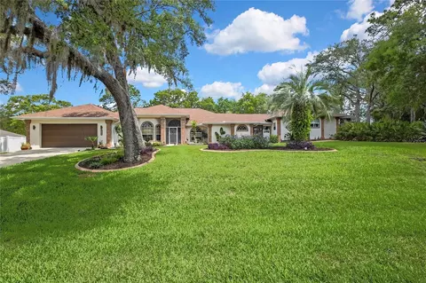 5701 W Chive Loop, Homosassa, FL 34448