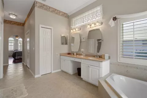 Bath - 7450 Aloe Dr, Spring Hill, FL 34607 photo 3 of 6