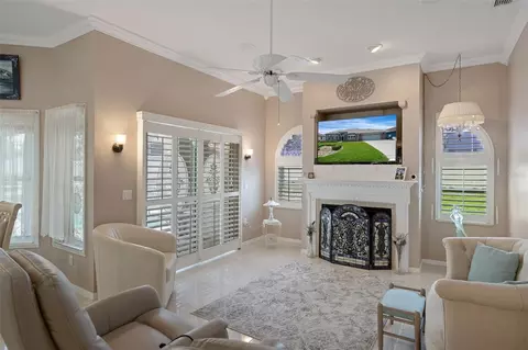 Living - 7450 Aloe Dr, Spring Hill, FL 34607 photo 4 of 5