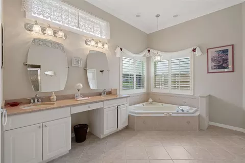 Bath - 7450 Aloe Dr, Spring Hill, FL 34607 photo 1 of 6