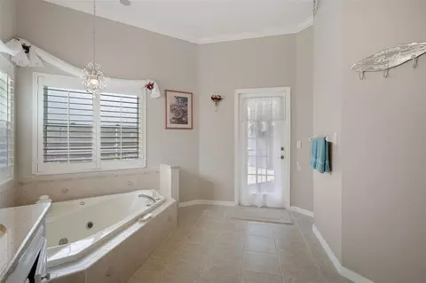 Bath - 7450 Aloe Dr, Spring Hill, FL 34607 photo 2 of 6