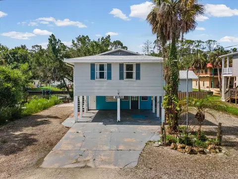 6150 Island Dr, Weeki Wachee, FL 34607