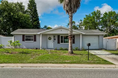 7024 Fox Hollow Dr, Port Richey, FL 34668