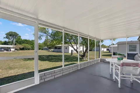 1424 Cross Bow Ln, Spring Hill, FL 34607 photo 12