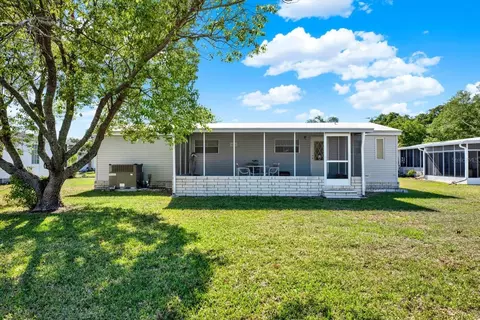 1424 Cross Bow Ln, Spring Hill, FL 34607 photo 13