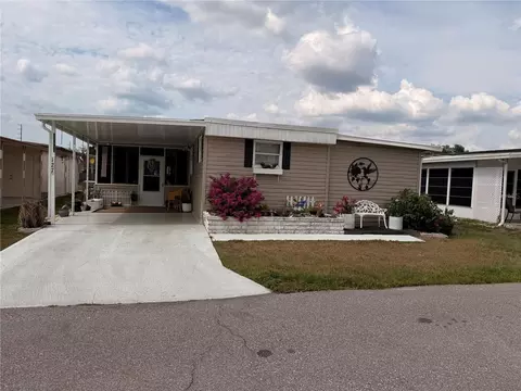 38533 Lansing Ave #127, Zephyrhills, FL 33542