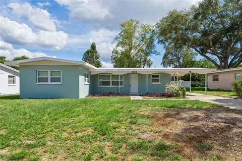 5602 Oceanic Rd, Holiday, FL 34690