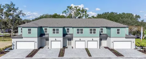2279 Red Pine Ct, Eustis, FL 32726