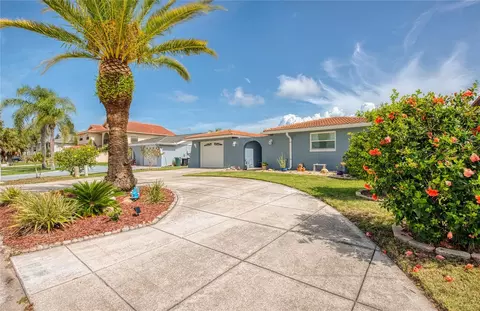 7039 Southwind Dr, Hudson, FL 34667