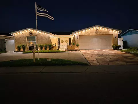 8240 Penwood Dr, Port Richey, FL 34668