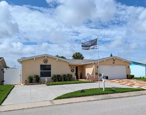 8240 Penwood Dr, Port Richey, FL 34668