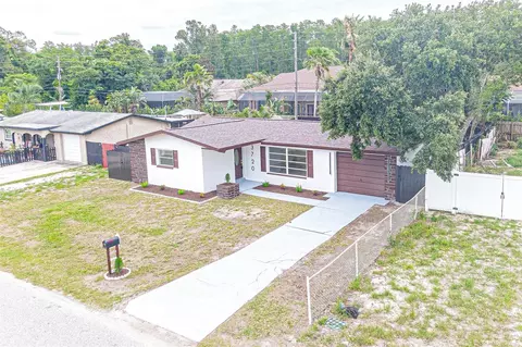 3720 Beacon Square Dr, Holiday, FL 34691