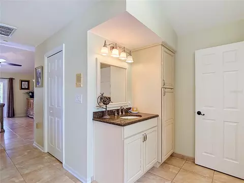 Bath - 4306 River Birch Dr, Weeki Wachee, FL 34607 photo 3 of 7