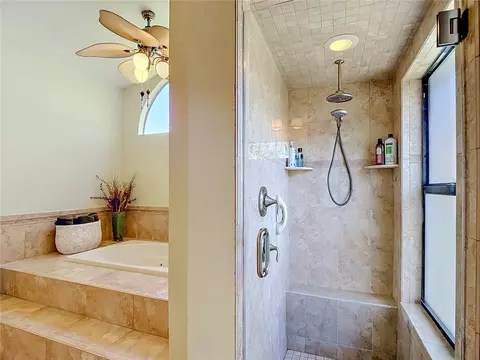 Bath - 4306 River Birch Dr, Weeki Wachee, FL 34607 photo 4 of 7