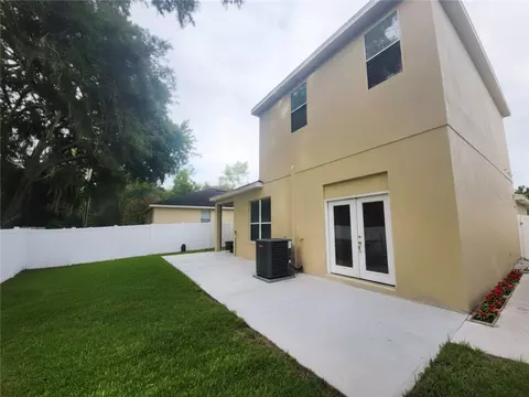 Exterior - 8604 Tidal Breeze Dr, Riverview, FL 33569 photo 4 of 5