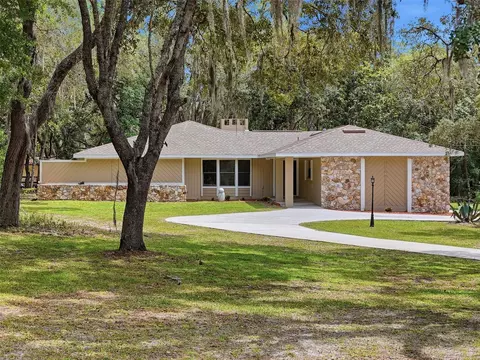 162 W Massachusetts St, Hernando, FL 34442