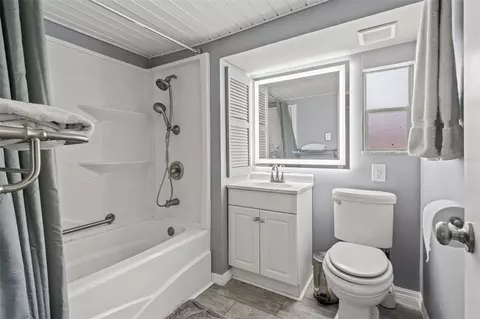 Bath - 6380 Richard Dr, Weeki Wachee, FL 34607 photo 2 of 2