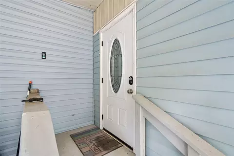 Exterior - 6380 Richard Dr, Weeki Wachee, FL 34607 photo 4 of 12