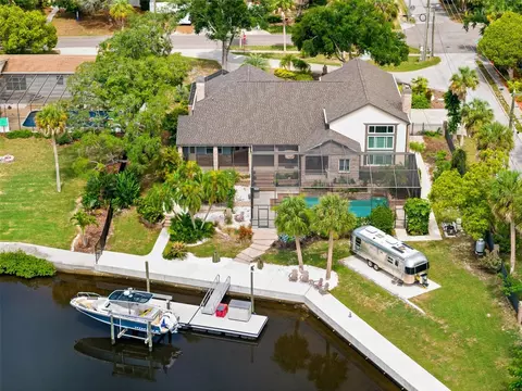 6936 River Rd, New Port Richey, FL 34652