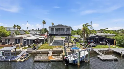 6310 Tower Dr, Hudson, FL 34667