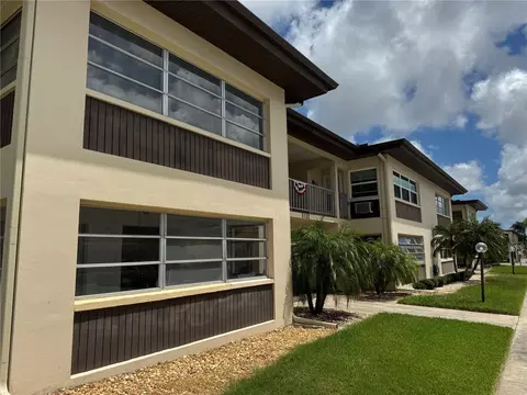 5132 Amulet Dr #101, New Port Richey, FL 34652