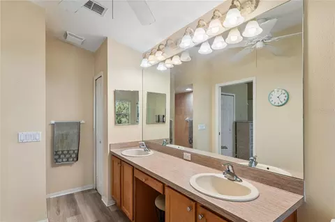 Bath - 363 Quane Ave, Spring Hill, FL 34609 photo 4 of 7