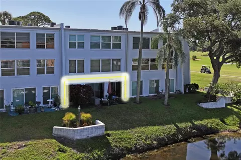 225 Country Club Dr #C131, Largo, FL 33771