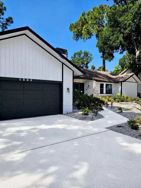 1382 Sutton Place Dr, Palm Harbor, FL 34683