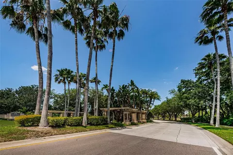 View/Area - 10643 Eveningwood Ct, Trinity, FL 34655 photo 3 of 16