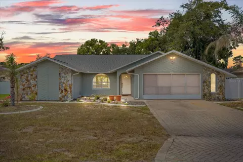 8166 Winding Oak Ln, Spring Hill, FL 34606